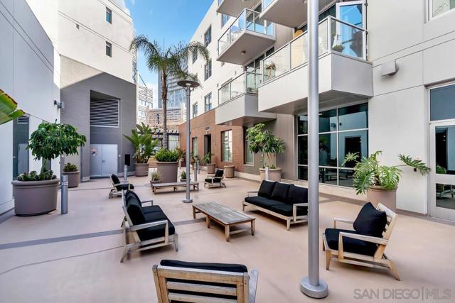 206 Park Blvd, San Diego, California 92101, ,1 BathroomBathrooms,Condominium,For Sale,Park Blvd,250017423SD