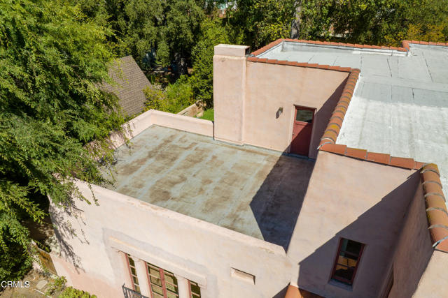 2nd floor-porch/roof