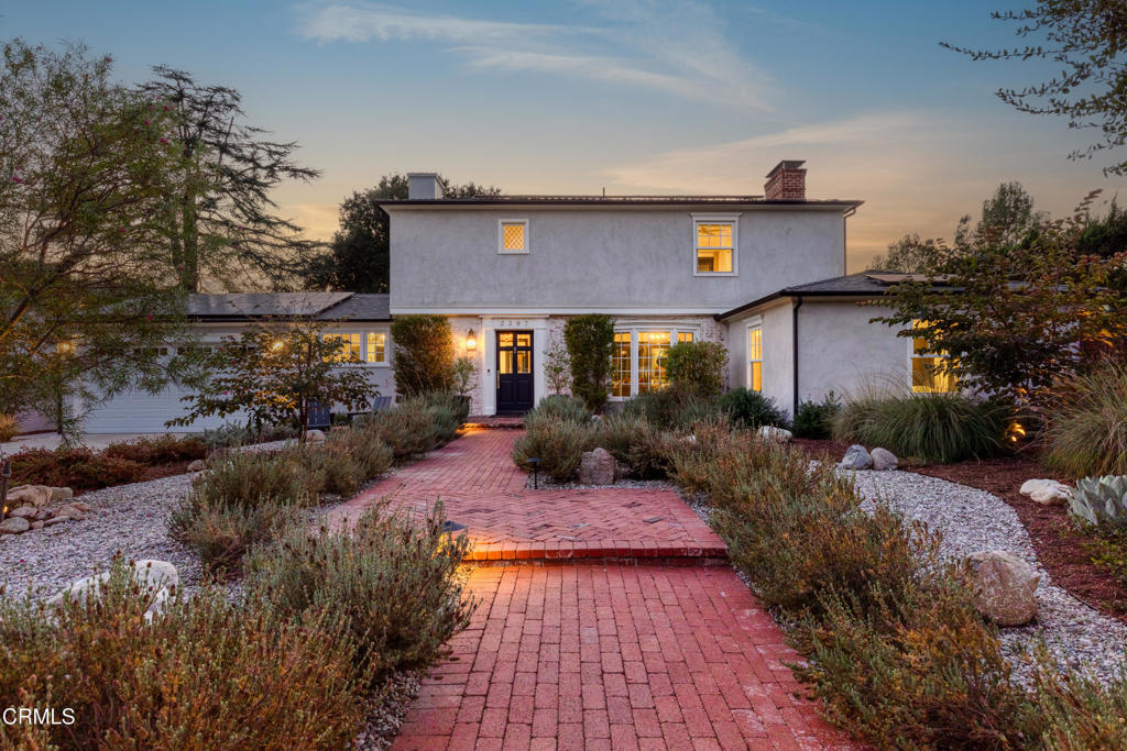 2397 Vista Laguna Terrace