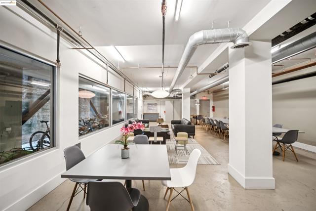 83 McAllister St, San Francisco CA: https://media.crmls.org/mediaz/540eacbf-553f-4869-9f41-cab4f45d34e4.jpg