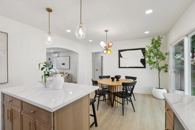 453 N Rengstorff Avenue, Mountain View CA: https://media.crmls.org/mediaz/540fc9ce-37da-49f6-8d7f-122032e55769.jpg