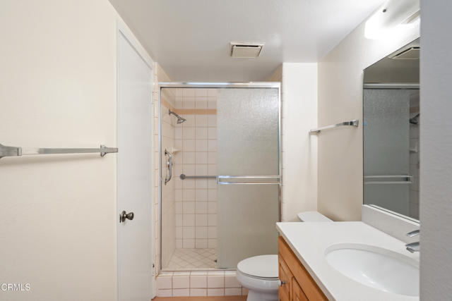 4630 Eastbourne Bay, Oxnard CA: https://media.crmls.org/mediaz/540fcd12-3349-4303-ae20-4469b7741ade.jpg