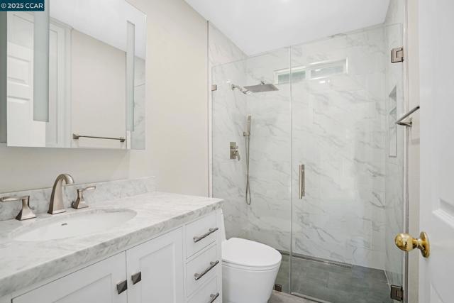7540 Canyon Meadow Cir, Pleasanton CA: https://media.crmls.org/mediaz/5410877c-2869-4828-b795-ff0b565c47e4.jpg