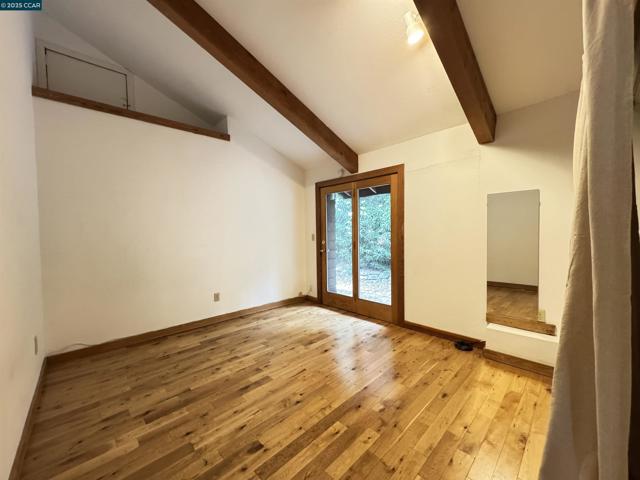 1139 Sierra Vista Way, Lafayette CA: https://media.crmls.org/mediaz/54109a13-24be-4a88-88e9-ef74d63b765c.jpg