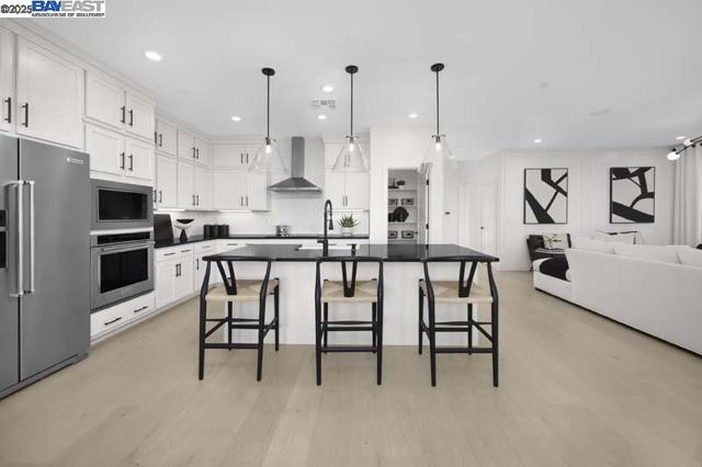 515 E Fiorino Street, Mountain House CA: https://media.crmls.org/mediaz/54129ed0-cbe4-400a-a580-4650ca69725d.jpg