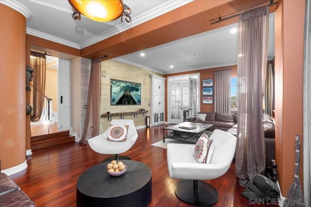 515 Verbena Ct, Encinitas CA: https://media.crmls.org/mediaz/5413f11b-2f36-456a-9f74-a489d3202132.jpg