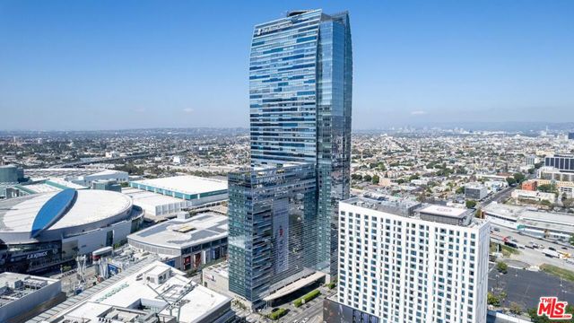 900 W Olympic Boulevard, Los Angeles CA: https://media.crmls.org/mediaz/54140b93-db32-4dc5-bde7-c0558f4de97a.jpg