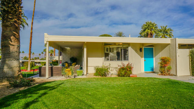 472 Sandpiper Street, Palm Desert CA: https://media.crmls.org/mediaz/541461f9-fecd-4c91-9789-521735b7f238.jpg