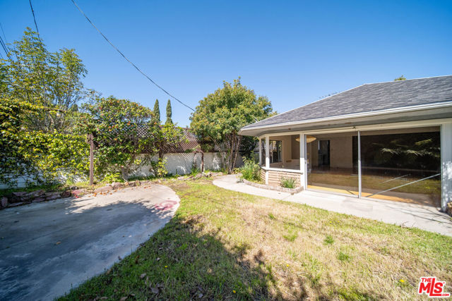 12210 Malone Street, Los Angeles, California 90066, 3 Bedrooms Bedrooms, ,2 BathroomsBathrooms,Single Family Residence,For Sale,Malone,24376129