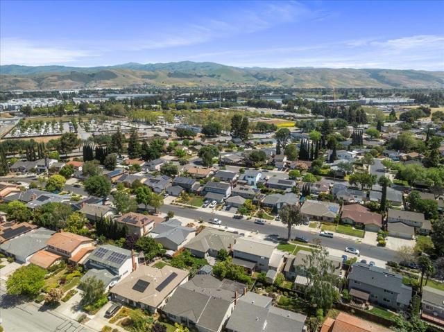192 Castillon Way, San Jose CA: https://media.crmls.org/mediaz/5415e095-7212-4a2c-b860-cf95d60cae00.jpg