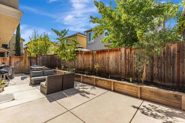 51 Koror Lane, Gilroy CA: https://media.crmls.org/mediaz/5416130f-0113-4590-832c-13a03bd390ab.jpg