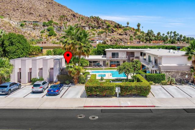 500 W Arenas Road, Palm Springs CA: https://media.crmls.org/mediaz/54162b36-d29a-4e77-abfd-f6db83be4853.jpg