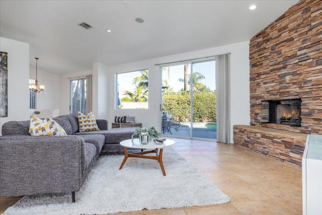 79030 Ladera Drive, La Quinta CA: https://media.crmls.org/mediaz/541885e6-62ce-44a4-bcd8-7b6ee10a4737.jpg