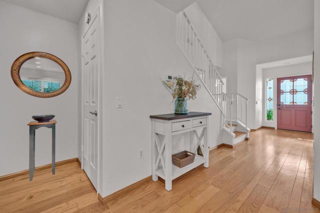 4676 Barcelona Way, Oceanside CA: https://media.crmls.org/mediaz/54191983-2fdf-46dd-803d-ab1074004cd8.jpg