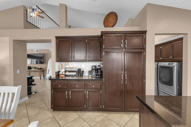 44310 Villeta Drive, La Quinta CA: https://media.crmls.org/mediaz/541b25cf-ef70-4a6a-aab1-32d690c214ed.jpg