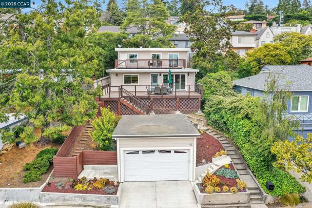 83 Arlington Ave., Kensington CA: https://media.crmls.org/mediaz/541b68b4-383f-4fed-8fb2-1603074a9bb9.jpg