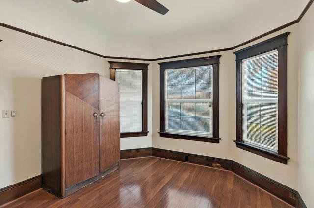 935 S 7th Street, San Jose CA: https://media.crmls.org/mediaz/541baf31-8c77-40e4-8999-e317042ef082.jpg