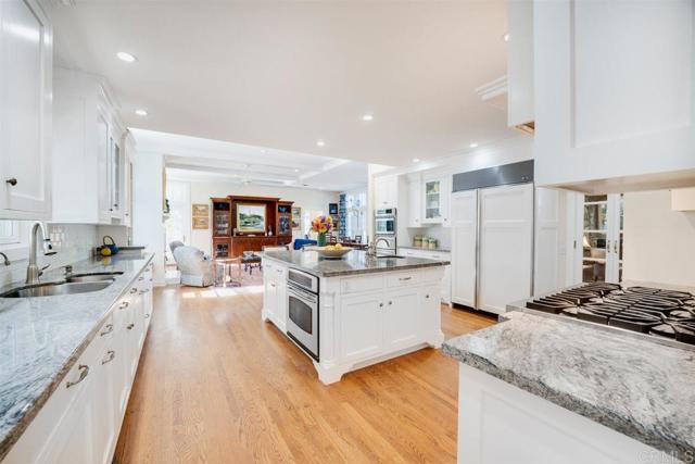16635 Highland Valley Rd, Ramona CA: https://media.crmls.org/mediaz/541c1153-0907-4663-b996-dc6bdc0475c4.jpg