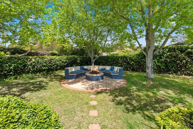 9351 La Jolla Farms Rd, San Diego CA: https://media.crmls.org/mediaz/541c9219-c498-47f7-b1bf-b058adcc1470.jpg
