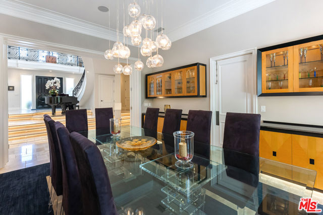 Drew Fenton | 11729 Wetherby Lane Los Angeles CA | MLS: 6991140