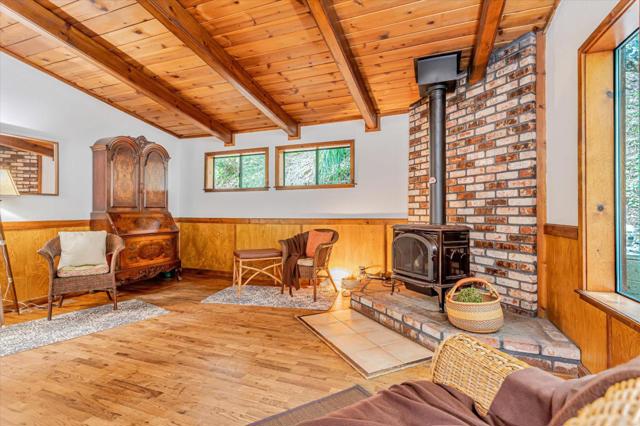 325 Ridge Drive, Boulder Creek CA: https://media.crmls.org/mediaz/541d17f5-7290-4ed1-a67c-8a518c8bda75.jpg