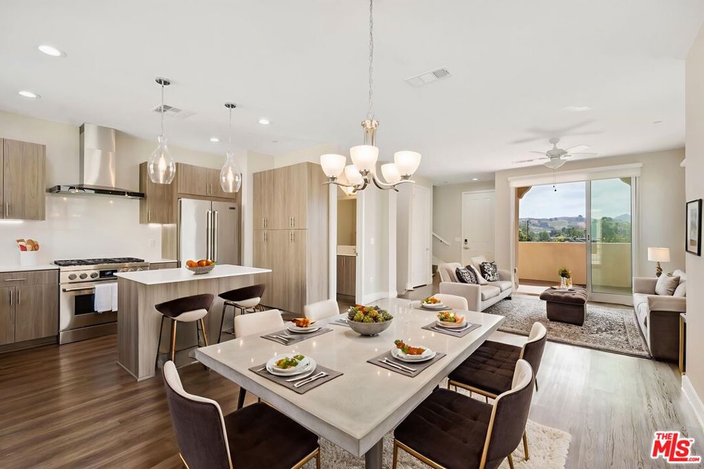 4417 Paxton Place