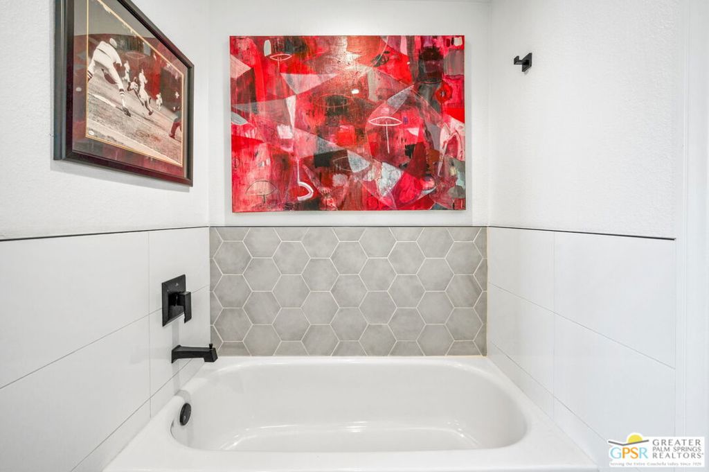 MLS #25589021PS image #30