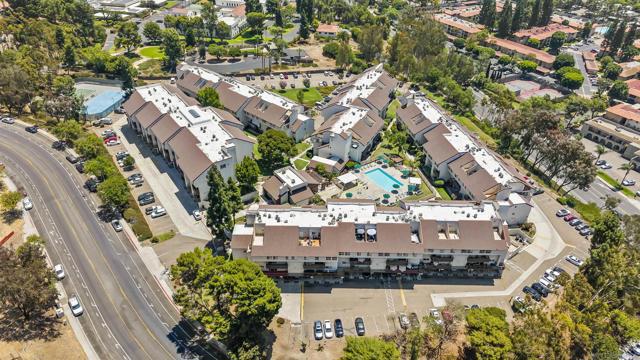 6131 Rancho Mission Rd, San Diego CA: https://media.crmls.org/mediaz/541f99da-069a-4819-a9d7-985f8605356b.jpg