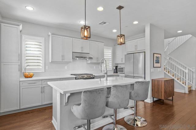 8624 Sage Shadow Drive, Lakeside CA: https://media.crmls.org/mediaz/541ffed1-9dcd-431b-80fa-a22afab176f5.jpg