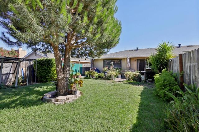 880 Apricot Lane, Hollister CA: https://media.crmls.org/mediaz/5420078e-862e-4497-a465-83fdc6443220.jpg
