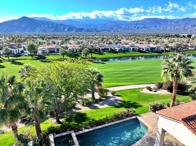 75757 Via Stia, Indian Wells CA: https://media.crmls.org/mediaz/54209990-e6da-4fb8-9611-3e19d3d5273e.jpg