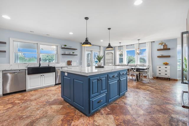 Detail Gallery Image 14 of 75 For 22053 Highland St, Wildomar,  CA 92595 - 5 Beds | 3/2 Baths