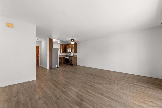 4851 Cole St, San Diego CA: https://media.crmls.org/mediaz/5420f85a-82ff-4f32-8176-07953565c42c.jpg