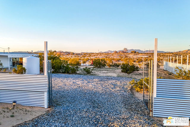 76676 Mesa Drive, 29 Palms, California 92277, 2 Bedrooms Bedrooms, ,1 BathroomBathrooms,Single Family Residence,For Sale,Mesa,24430421