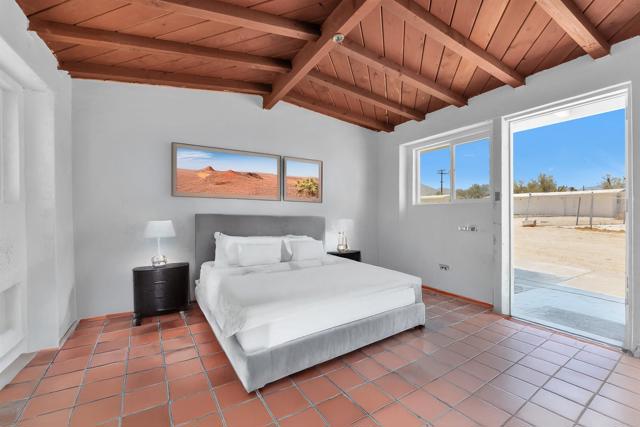 Image 16 of 68 For 3241 Borrego Valley Rd