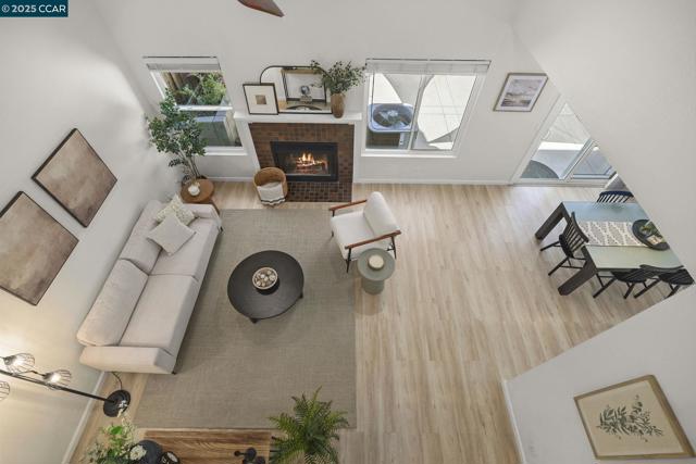 2510 Tea Tree Ct, Martinez CA: https://media.crmls.org/mediaz/5422f85b-b0d3-4cff-8596-400c459738aa.jpg