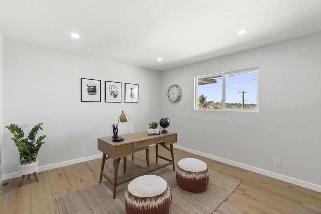 2175 Clove St - photo 14