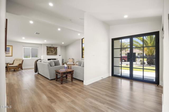 1820 Ramona Drive, Camarillo CA: https://media.crmls.org/mediaz/5423a5d2-4e55-449e-b763-4cddc0958090.jpg
