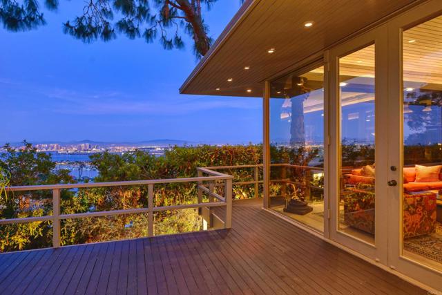 567 GAGE LANE, San Diego CA: https://media.crmls.org/mediaz/5423d255-bf9c-43b8-b032-3874b6a8795c.jpg