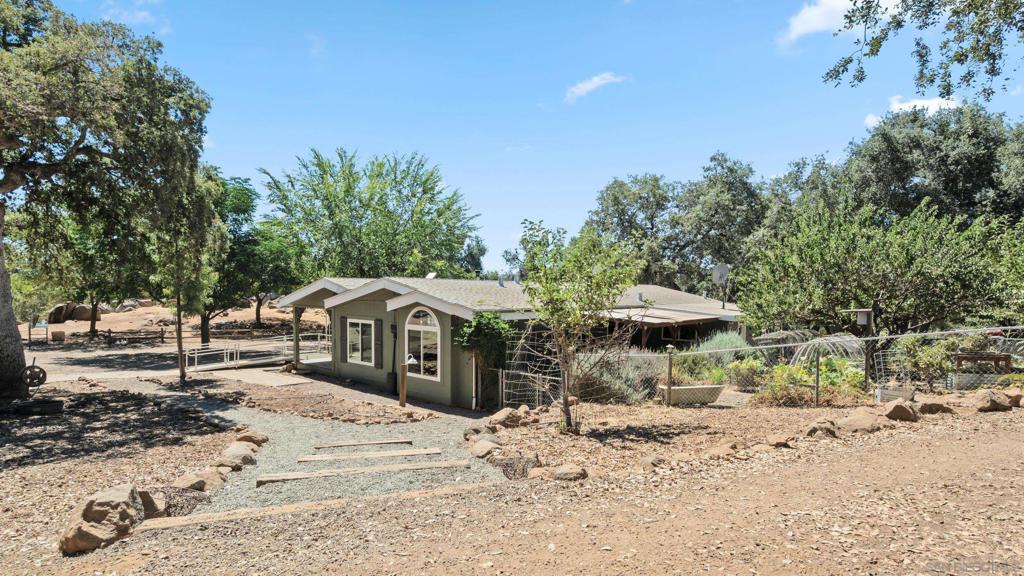 25218 Black Canyon Rd