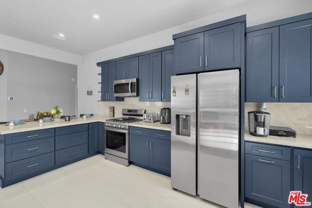 Image 6 of 66 For 80803 Sunglow Court