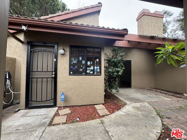 3635 Via Pacifica Walk, Oxnard CA: https://media.crmls.org/mediaz/54243f24-6ac9-4d31-93a5-5a51576f4b58.jpg