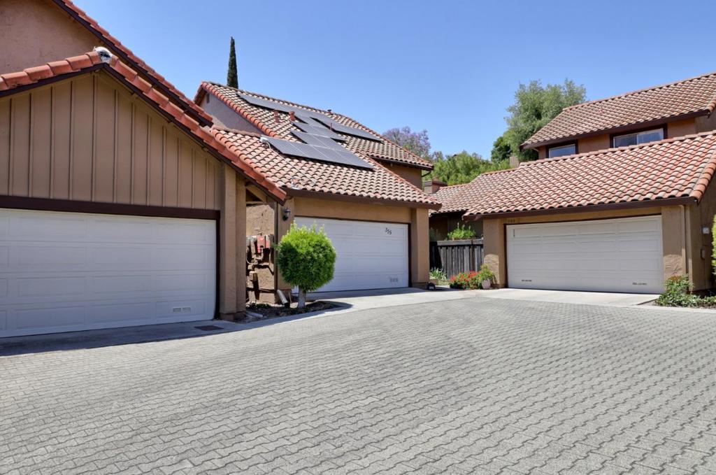 355 Otono Court