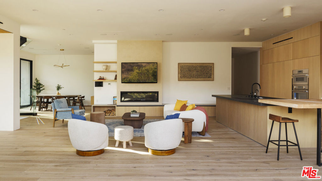 3755 Camino De La CumbreSherman Oaks img 12