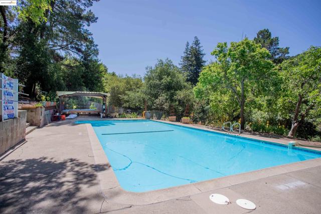 Image 6 of 9 For 2044 Ascot Dr