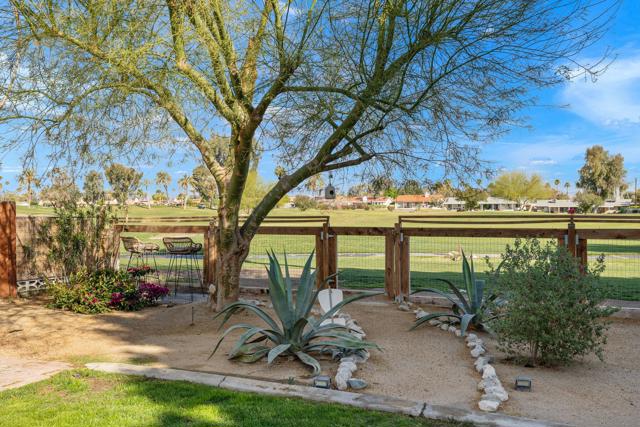 77590 California Drive, Palm Desert CA: https://media.crmls.org/mediaz/54256347-a477-4dad-a1a5-ae13ee3e4c6f.jpg