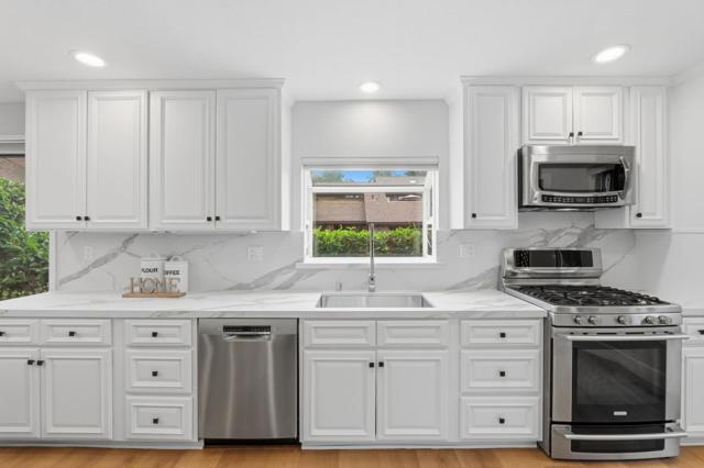 1924 Meridian, San Jose CA: https://media.crmls.org/mediaz/54257161-58b9-4326-93e0-8f1510727310.jpg