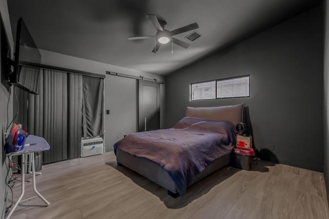 30426 Avenida Del Padre, Cathedral City CA: https://media.crmls.org/mediaz/542589b3-5e5c-44b5-948a-245cae25625e.jpg