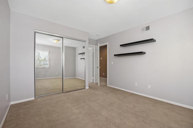 12722 Sandy Crest Ct, San Diego CA: https://media.crmls.org/mediaz/54259786-c8e0-4de5-80e4-bd1db82024c2.jpg