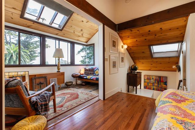 449 High Street, Santa Cruz CA: https://media.crmls.org/mediaz/54270877-1467-401c-86f7-096d84442262.jpg
